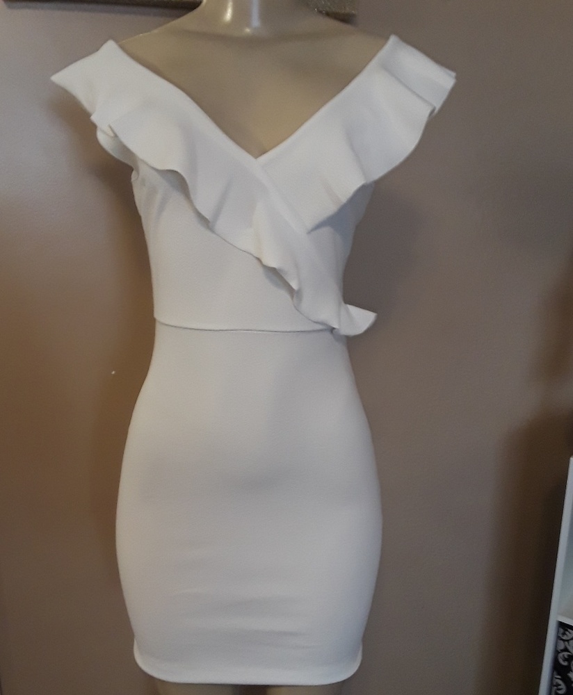 GUESS WHITE DRESS SIZE S